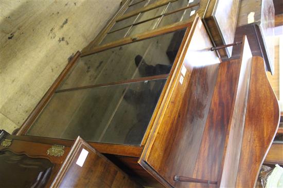 19th century mahogany chiffonier/display cabinet, single glazed door(-)